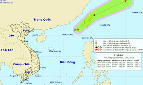 Áp thấp nhiệt đới trên biển Đông, chiều nay miền Bắc có mưa giông